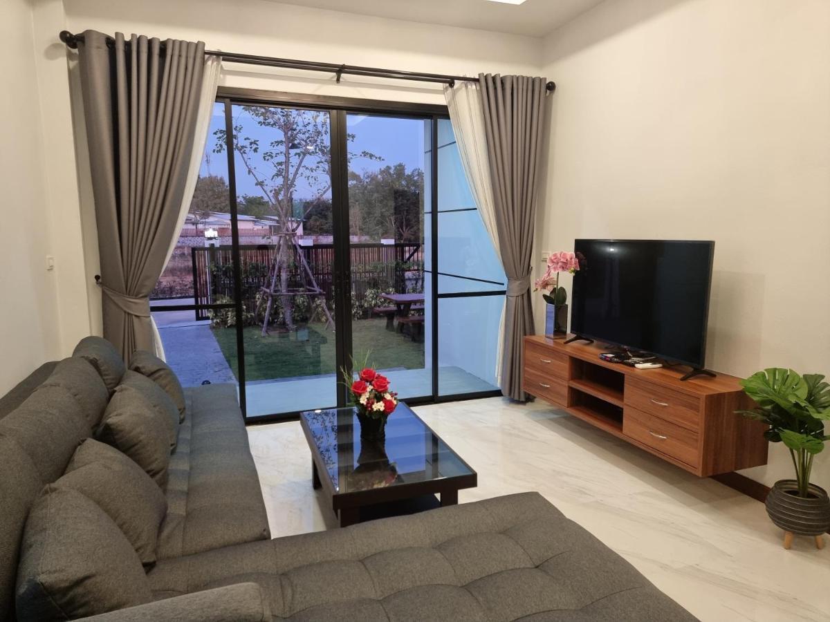 Baan Dalah Buriram Vila Exterior foto